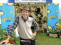 CBeebies’ Mr Bloom is garden mums’ shed pin-up!