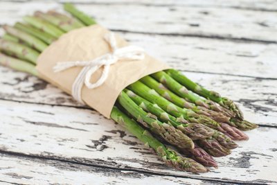 How to plant and grow Asparagus? (Monthly Gardening Tips)