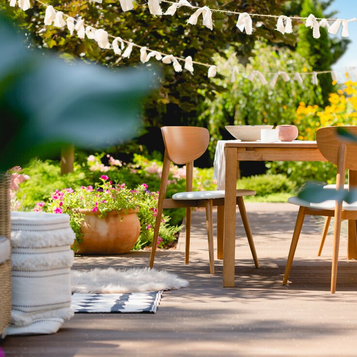 5 Tips for Decorating Your Patio for Spring 2025