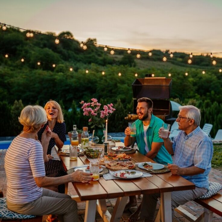 Create The Ultimate Outdoor Dining Space With These Tips (Barbecues & Outdoor Eating)